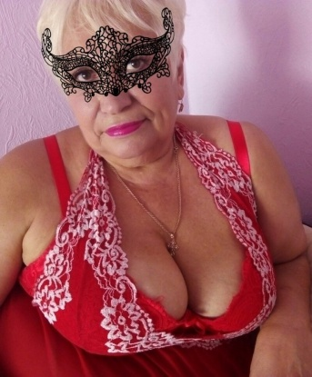 Мирослава, 58 лет, 3 размер груди
